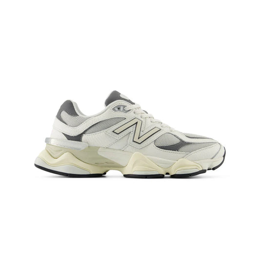 NEW BALANCE 9060 - SEA SALT CASTLEROCK